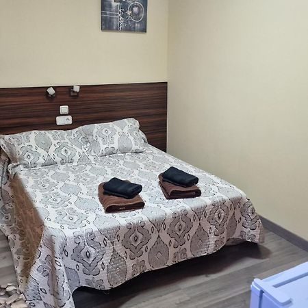 Hostal Escarla Aren ภายนอก รูปภาพ