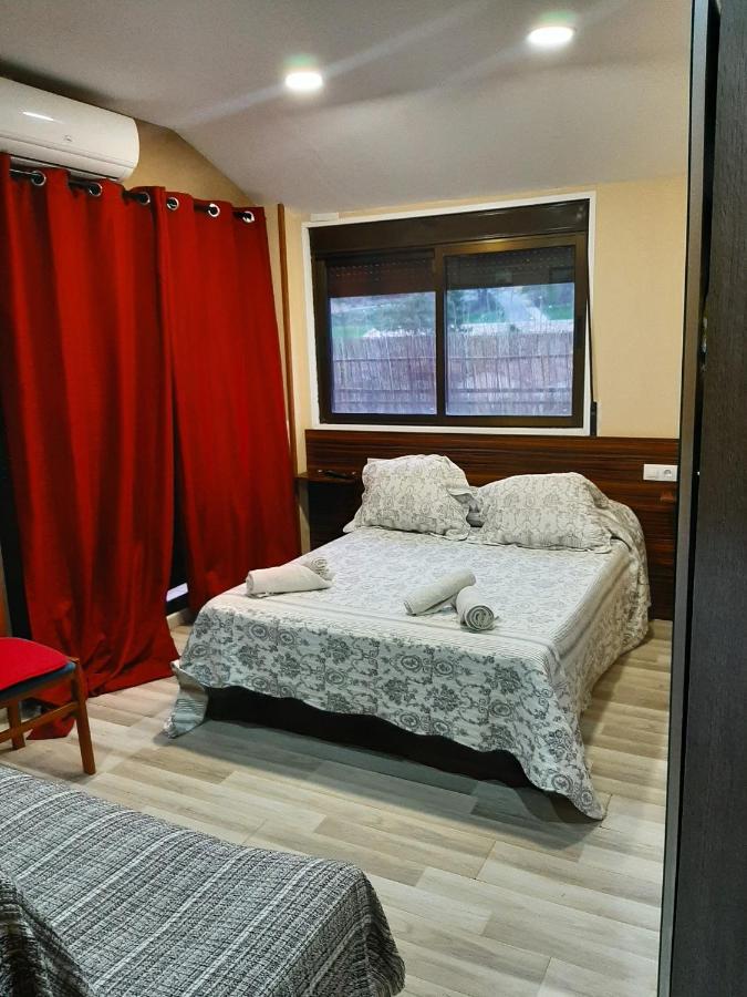 Hostal Escarla Aren ภายนอก รูปภาพ