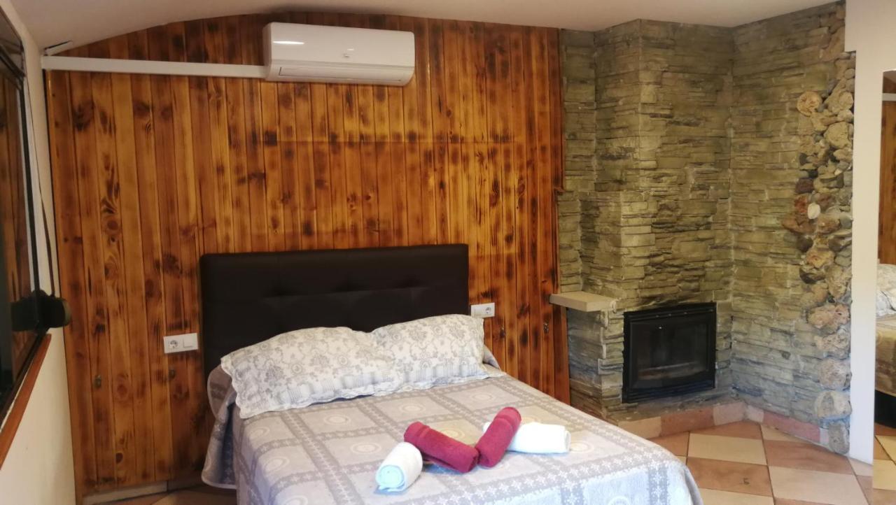 Hostal Escarla Aren ภายนอก รูปภาพ