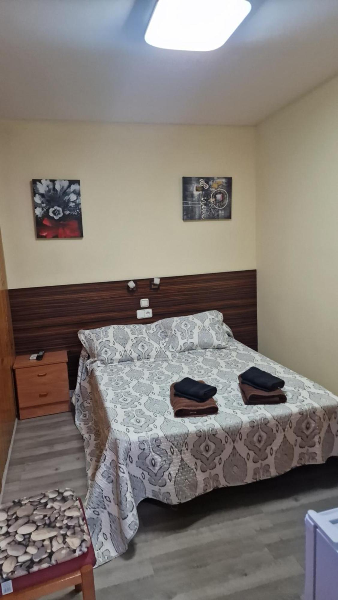Hostal Escarla Aren ภายนอก รูปภาพ
