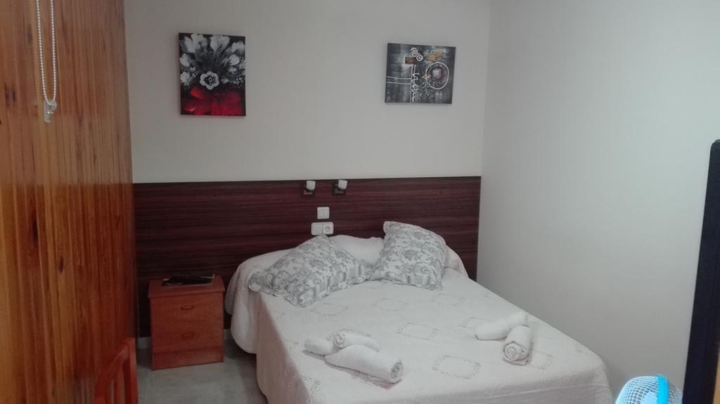 Hostal Escarla Aren ภายนอก รูปภาพ