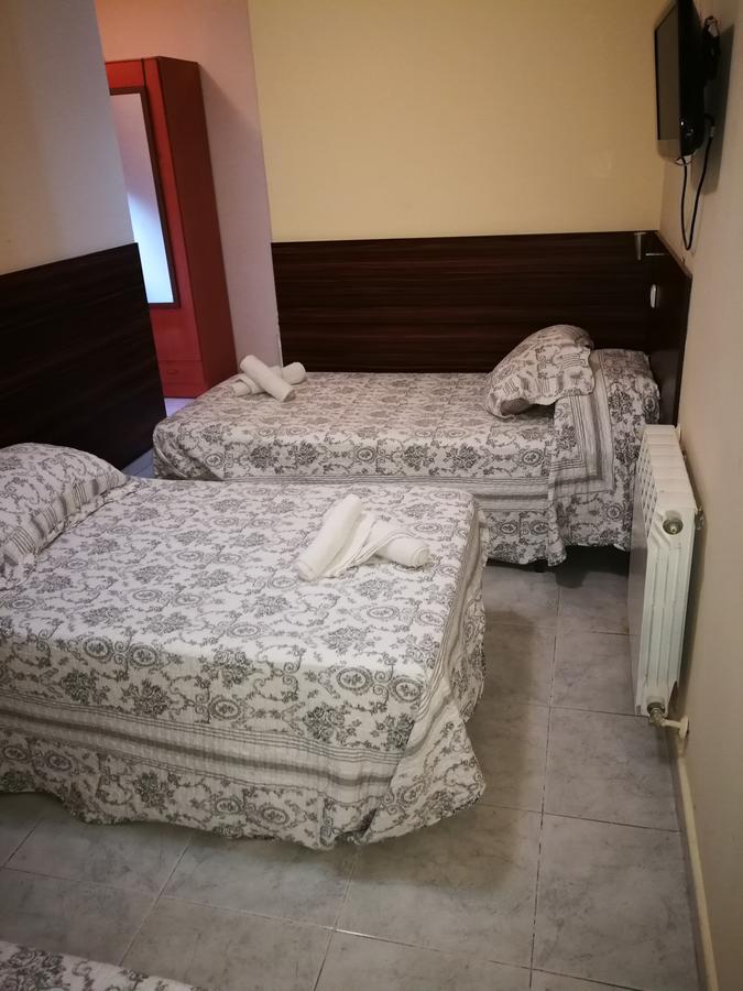 Hostal Escarla Aren ภายนอก รูปภาพ