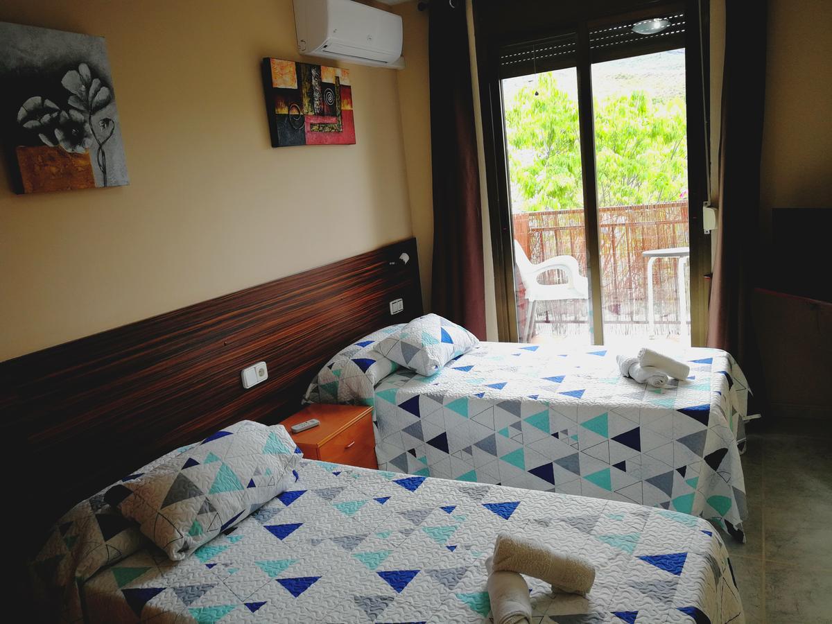 Hostal Escarla Aren ภายนอก รูปภาพ